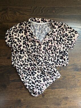 Tahari Pink and Black Leopard Short Sleeve Pajama Set